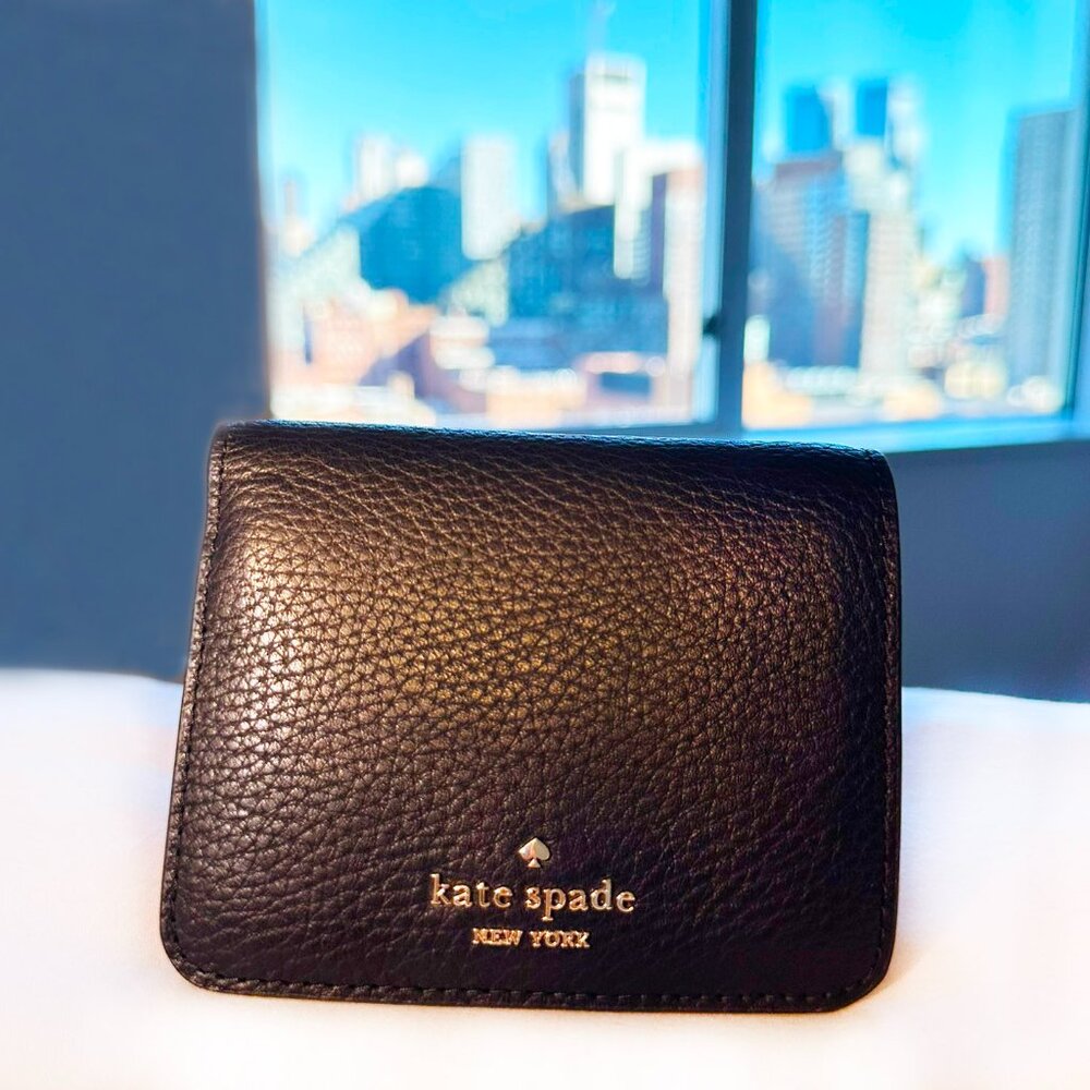 Kate Spade GIGI Black Compact Bifold Wallet — NWOT